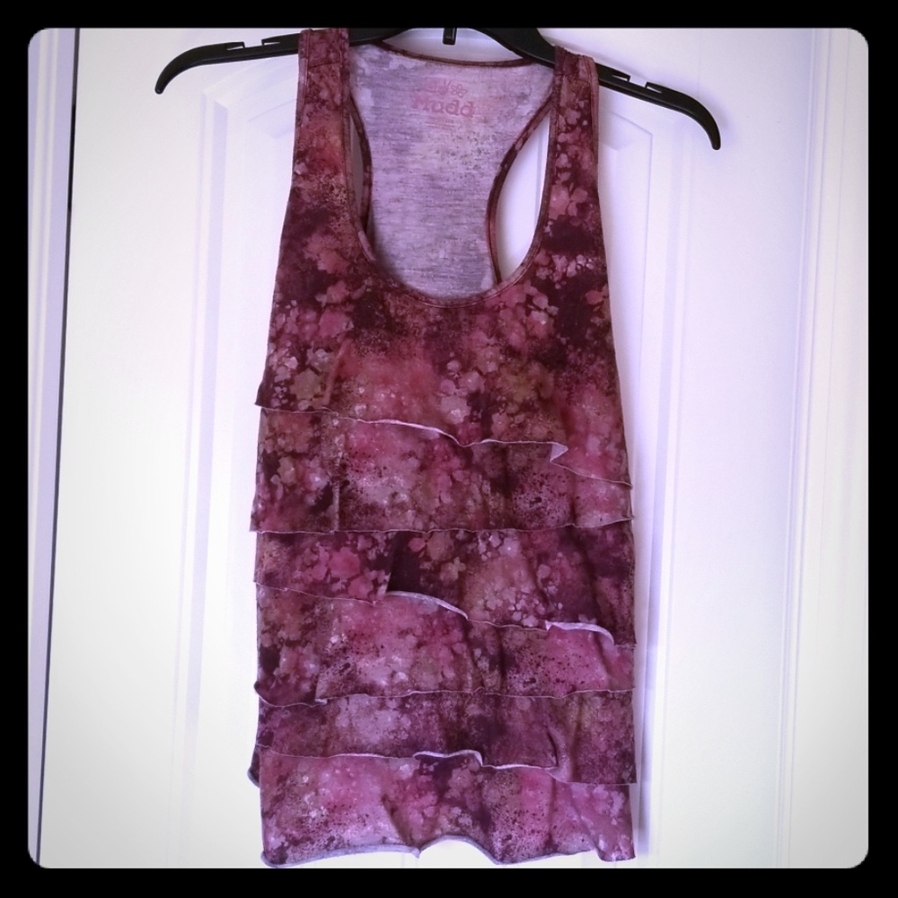 Cute ruffled tank top